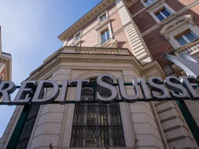 Acțiunile băncii Credit Suisse au crescut, după ce Banca Elveţiei oferă un colac de salvare - Foto: Profimedia Images