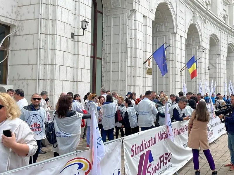 Angajații Loteriei Române protestează. Ce nemulțumiri au și ce revendicări cer de la Guvern - Foto: Ziarul Incomod / imagine rol ilustrativ