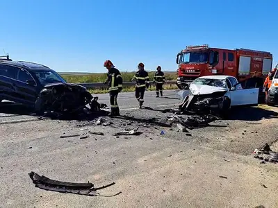 Accident frontal violent, între un VW Tiguan și un Renault Megane. / Foto: captură video