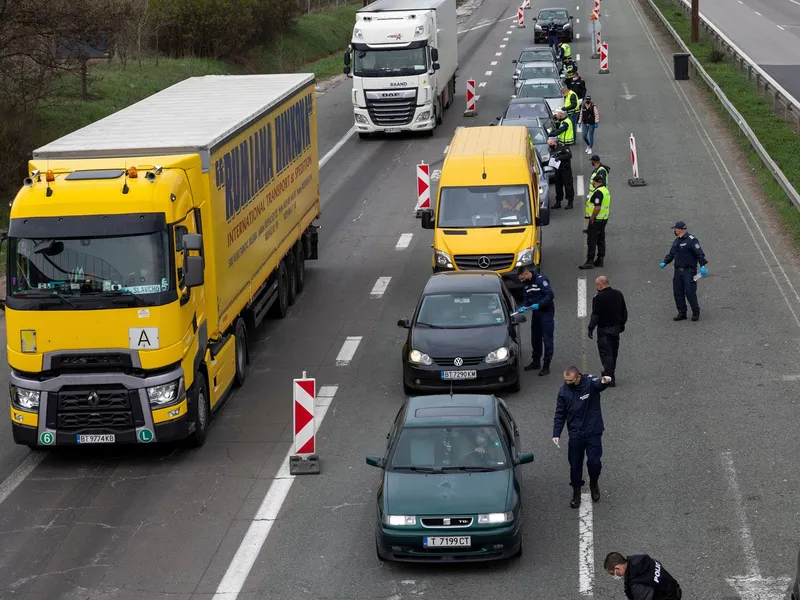 Șoferii români, vânați de politiștii bulgari cu mașini „fantomă”, neinscripționate - Foto: Profimedia Images - Imagine cu rol ilustrativ