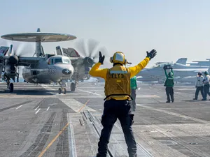 Forțele SUA și Marii Britanii, gata de război cu navele trimise de Iran în Marea Roșie - Foto: Profimedia Images (imagine cu caracter ilustrativ)