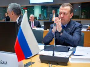 Dimitri Medvedev: Occidentul se apropie de un "război mondial" după prăbușirea rachetei în Polonia - FOTO: Profimedia