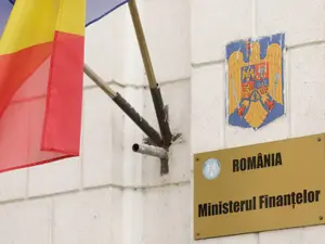 Ministerul Finanţelor a împrumutat 100 milioane de euro de la bănci într-o zi. / Foto: Inquam Photos / George Călin