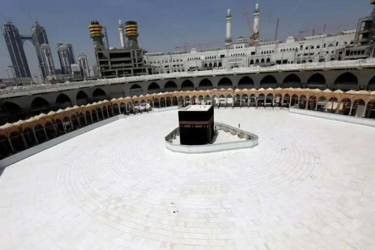 Marea moschee de la Mecca. Sursa: Reuters via moroccoworldnews.com