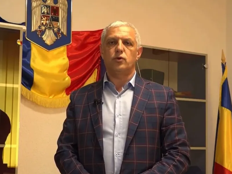 VIDEO Primar PSD care cerea atenții sexuale pentru un post de secretară, reținut. Avea datorii mari / FB