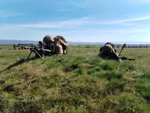 Din ce moment ar putea deveni armata obligatorie în România? Actualul context mondial o impune foto: facebook /MApn