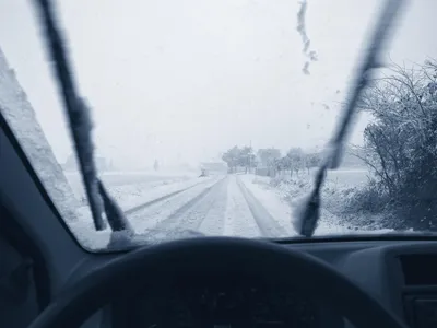 6 reguli pentru conducerea mașinii în siguranță iarna. Distanța de frânare e și de 10 ori mai mare - Foto: Profimedia Images