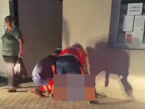 O femeie a npscut pe stradă Foto: captură video  Facebook/Nicu Tudor