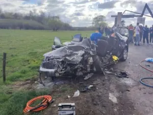 Accident teribil, pe DN 1, între Brașov și Sibiu. O șoferiță de 53 de ani și un tânăr au murit. / Foto: Info Trafic 24, Facebook