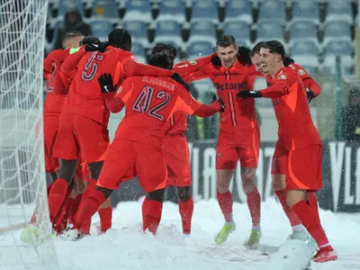 FCSB revine pe locul 1 în Superligă după victoria cu Gloria Buzău. Becali: „E mai bun decât credeam” - Foto: Facebook/FCSB