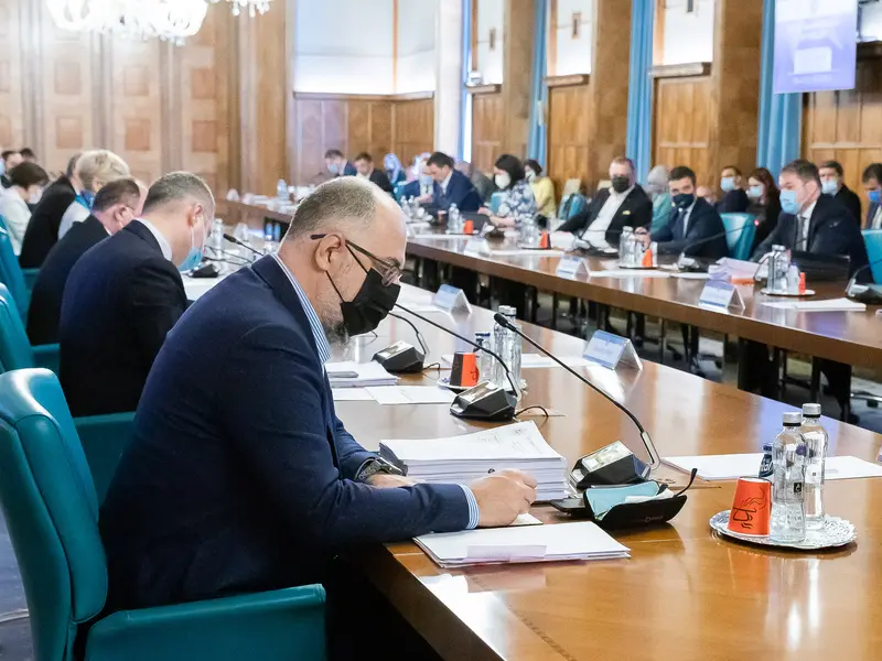 Discuții punctuale pentru guvernare. FOTO: gov.ro