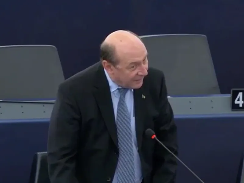 Traian Băsescu în plenul Parlamentului European/FOTO: facebook.com