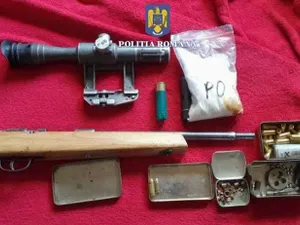 Traficanți de arme, „săltați” de polițiști / FOTO: news.ro