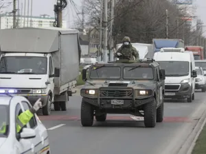 Armata a fost scoasă pe străzi în starea de urgență. Foto Inquam Photos/Octav Ganea