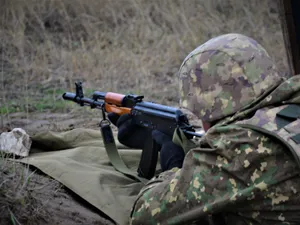 România a primit comenzi pentru furnizare de armament în Ucraina - Foto: MApN