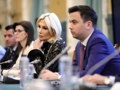 Raluca Turcan susţine că se va asigura o salarizare justă în domeniul cultural: „Vom găsi soluții” - Foto: Facebook/ Raluca Turcan