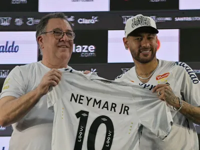 Reîntoarcerea unui rege: Neymar, din nou la Santos. Îmbracă din nou tricoul legendarului Pele: FOTO - Profimedia(imagine cu rol ilustrativ)