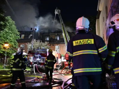 VIDEO Doi morţi şi 50 de răniţi lângă Praga, într-un incendiu la un centru de bolnavi de Alzheimer / news.ro