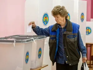 Alegeri prezidențiale și referendum în Republica Moldova.  3.300.000 de moldoveni, așteptați la vot - Foto: Prefomedia