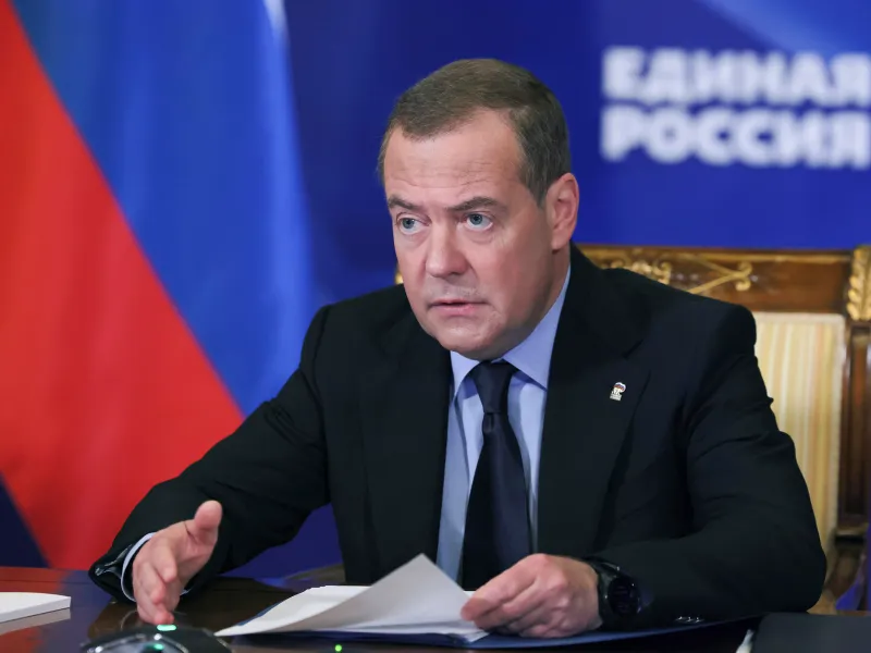 Aroganțe tip Kremlin. Dmitri Medvedev avertizează SUA: Evitaţi al Treilea Război Mondial - Foto: Profimedia Images