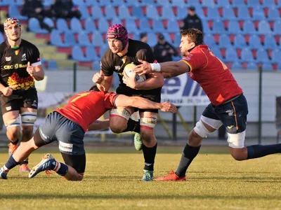 Placajele din față ar putea fi interzise pe perioada pandemiei, conform unei propuneri ca corpului medical World Rugby Foto: FRR