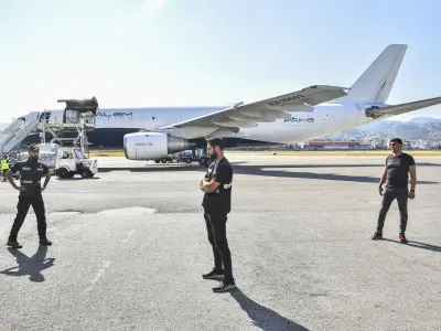 Libanul interzice pagerele și stațiile walkie-talki pe zboruri - Foto: Profimedia Images (imaginie cu caracter ilustrativ)