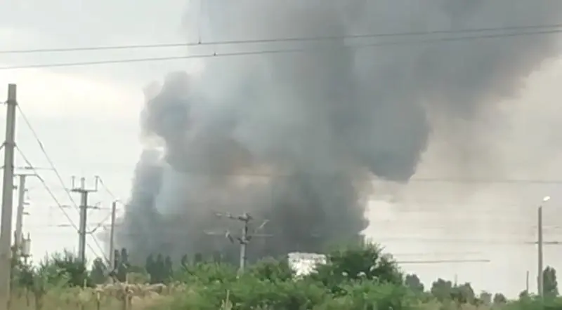 Trei explozii la fabrica de BCA CELCO Constanța, urmate de incendiu/Foto: captură video