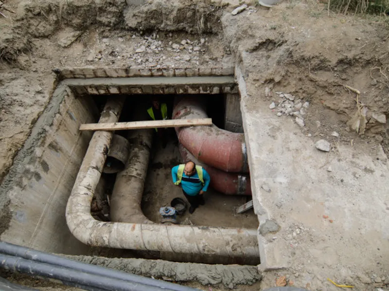 Foto: Vechimea conductelor din CApitală a depășit jumătate de secol- Foto: Inquam Photos/George Călin