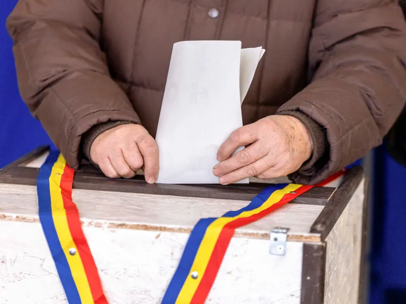 EXIT POLL România TV. Ciolacu - 27%, Lasconi - 17%, George Simion - 16%, Ciucă - 14%. Prezență, 52% - Foto: INQUAM PHOTOS/ casian Mitu (rol ilustrativ)