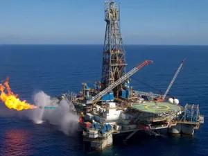 Legea offshore, finalizată de PSD-PNL-UDMR:  bază de impozitare modificată, deduceri de până la 40%. / Foto: adevarul.ro