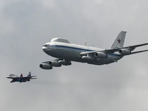 „Avionul apocaliptic” al lui Putin deasupra Moscovei de 9 Mai, o amenințarea nucleară  / Profimedia