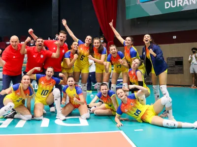 Naţionala feminină de volei a bătut Ungaria și s-a calificat în semifinalele Golden League. / Foto: Federatia Romana de Volei, Facebook