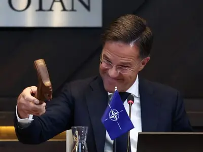 Moscova s-a speriat de ciocanul lui Rutte - Foto: X/front_ukrainian