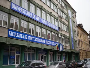 Universitatea Vasile Goldiș - FOTO: FB