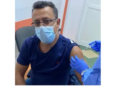 Victor Ciutacu, la a treia două de vaccin