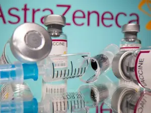 Europa aşteaptă verdictul EMA asupra vaccinului produs de AstraZeneca. / Foto: bbc.com