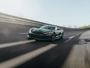 Hypercar-ul cu prelungitor Rimac Nevera, făcut în Croația, a devenit cea mai tare mașină electrică din lume - Foto: Rimac