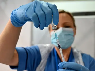 Restricţiile din Marea Britanie ar putea fi menţinute până când toţi adulţii vor fi vaccinaţi/FOTO: Getty