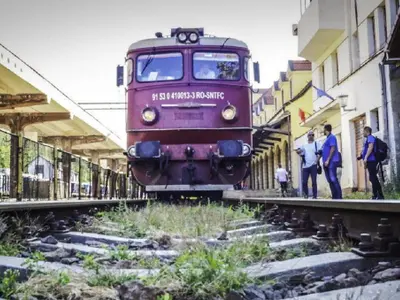 Anunțul CFR care a ”amuzat” românii. Ce se întâmplă când trenurile reduc viteza cu 30-50 km/h - Foto: Transilvania Train (rol ilustrativ)