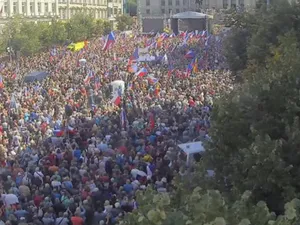 70.000 de persoane au participat la miitng- Foto: Twitter