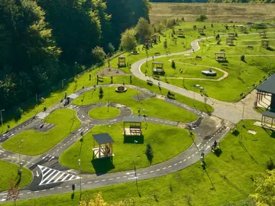 Treabă „de mântuială”. Parc abia deschis după o investiție de 1.000.000€, închis pentru reparații - Foto: Facebook/Primăria Municipiului Braşov