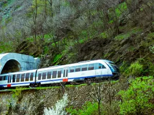 CFR Călători nu mai acordă nicio reducere studenților pe tren. Cum s-a ajuns aici Foto: facebook/ CFR Calatori