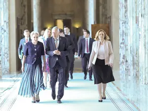 #PSDREZISTĂ Guvernul PNL conlucrează cu oamenii Vioricăi Dăncilă, precum Mirela Călugăreanu, șefa ANAF sau Laszlo Borbely (foto centru) - Foto: INQUAM PHOTOS/ Octav Ganea