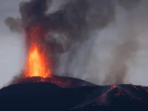 Un aeroport a fost închis din cauza unui vulcan. Unde se întâmplă și ce urmează? - Foto: Profimedia Images (imagine cu rol ilustrativ)