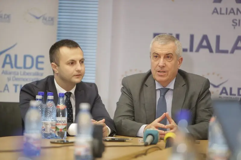 Marian Cucșa, vicepreședinte ALDE, pare că a sărit din barca lui Tăriceanu în cea a lui Dăncilă