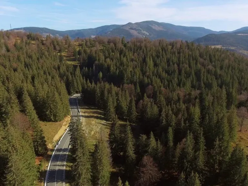 Cum arată una dintre cele mai spectaculoase șosele panoramice din România. 132 mil.lei investiți Foto: stiricluj.ro