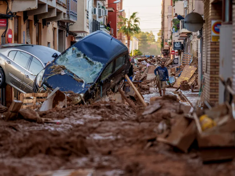 Inundaţii în Spania: Premierul Pedro Sanchez anunţă un nou bilanţ, cel puţin 211 morţii - Foto: Profimedia Images