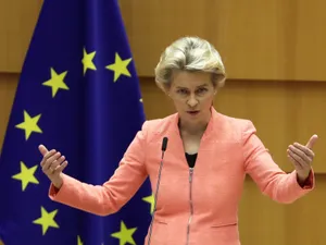 Von der Leyen: „CE va acţiona cu fermitate' pentru a pedepsi încălcările statului de drept”/FOTO: euractiv.com