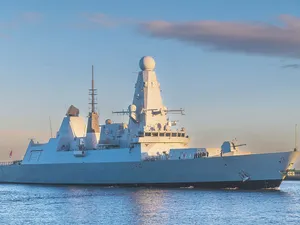 HMS Diamond, un distrugător britanic cât Arena Naţională - Foto: Profimedia Images