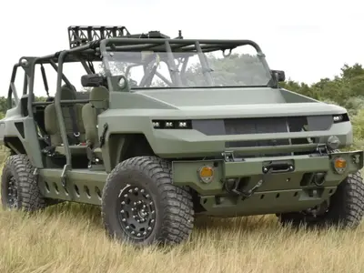 Hummer, celebrul vehicul ușor al US Army, se întoarce. Acum e mașină electrică. Nu se aude - Foto: thedrive.com